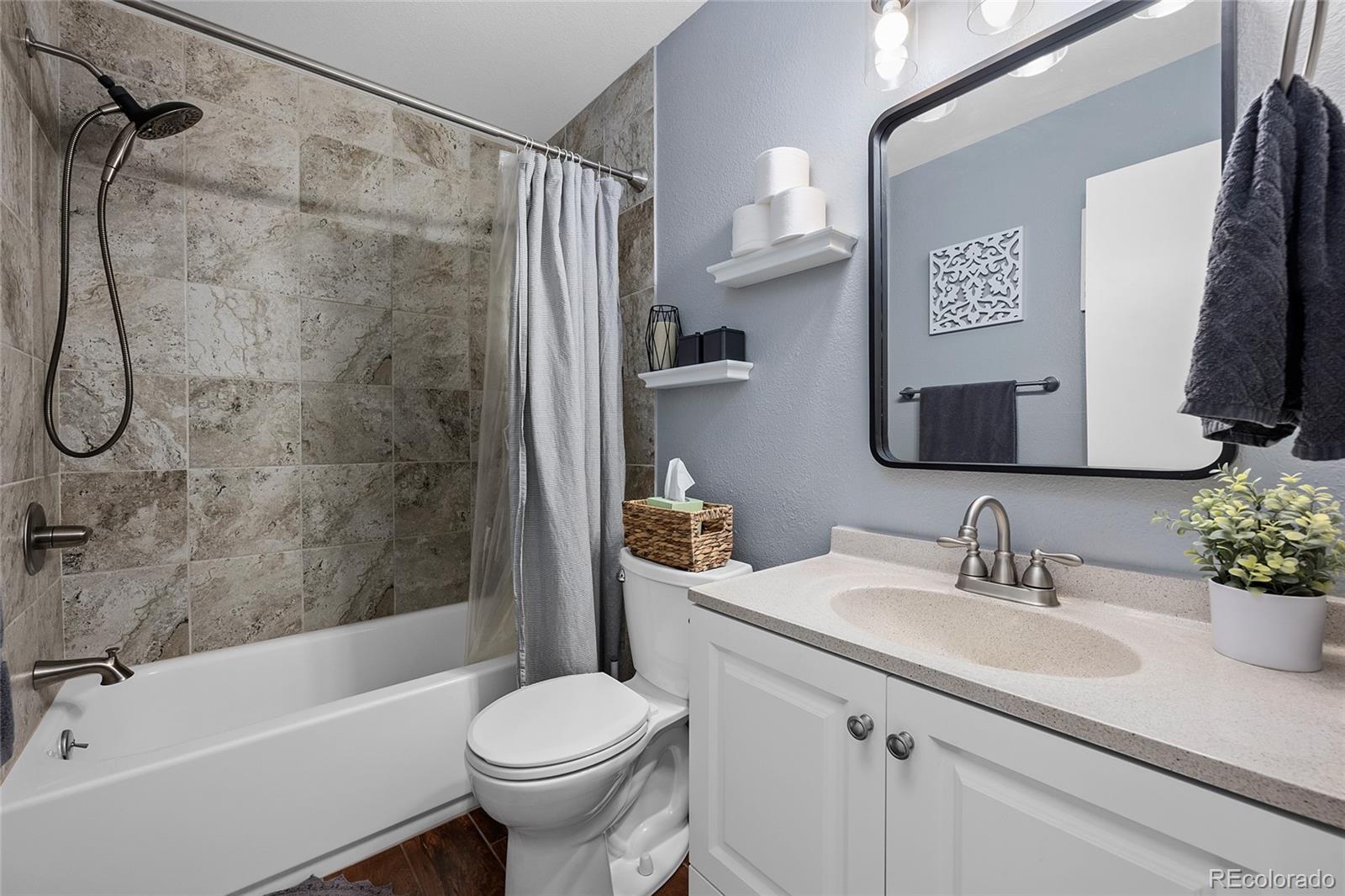 459 Wright Street Unit: 302