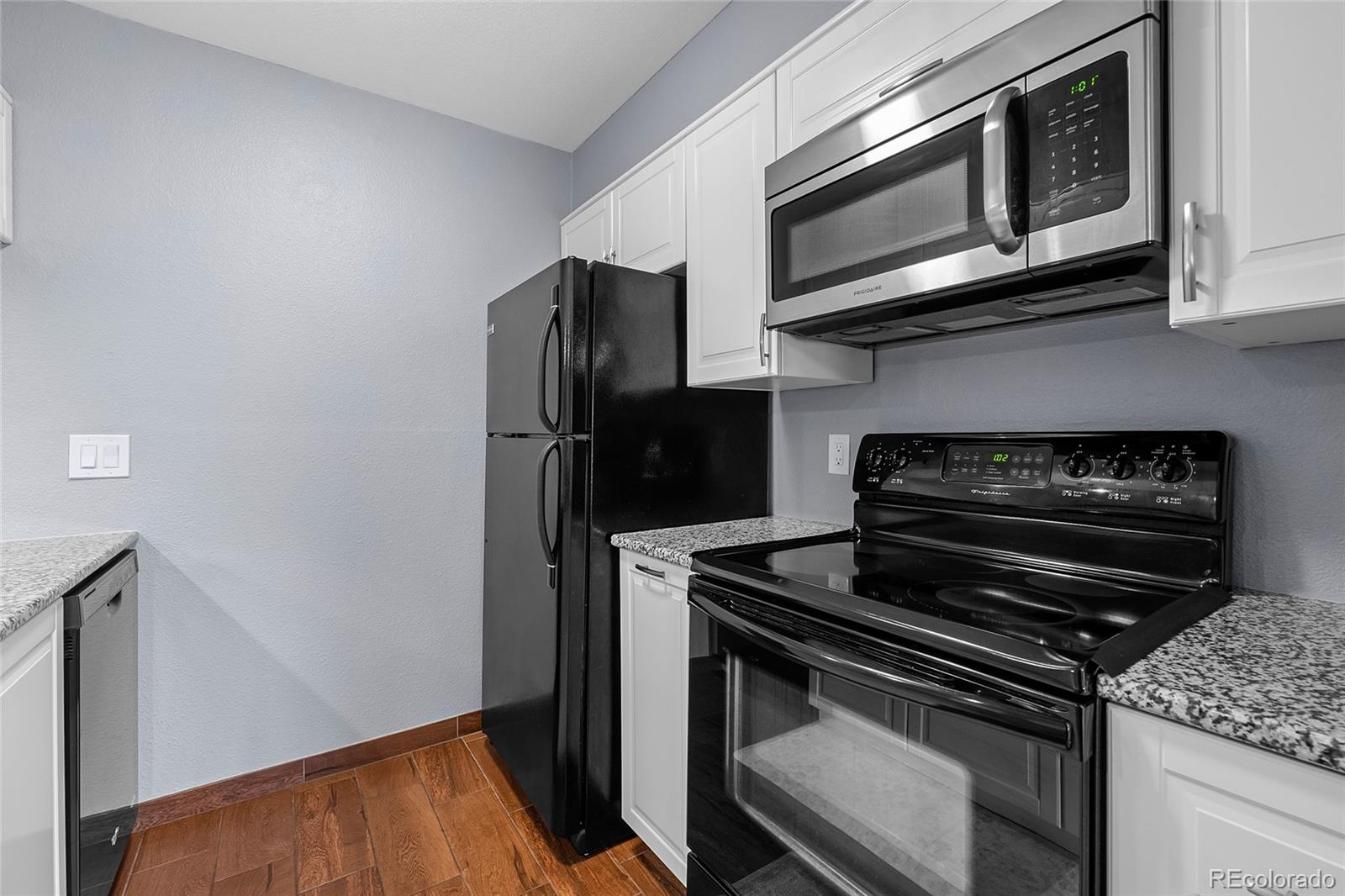 459 Wright Street Unit: 302