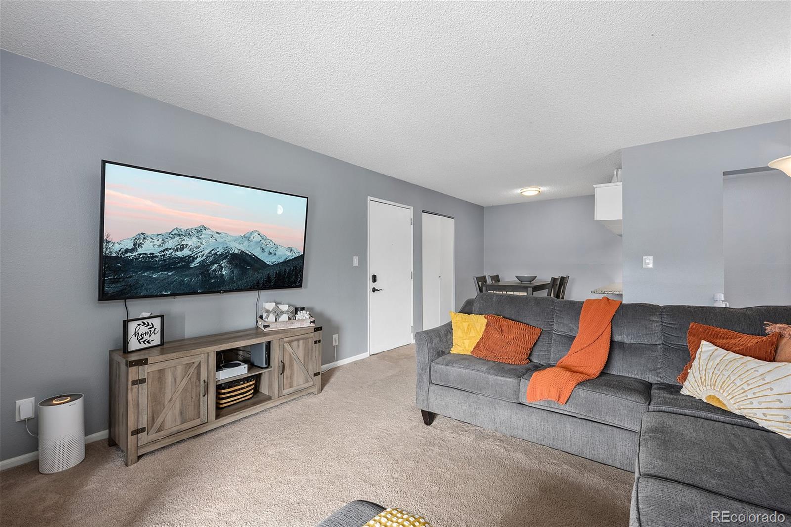 459 Wright Street Unit: 302
