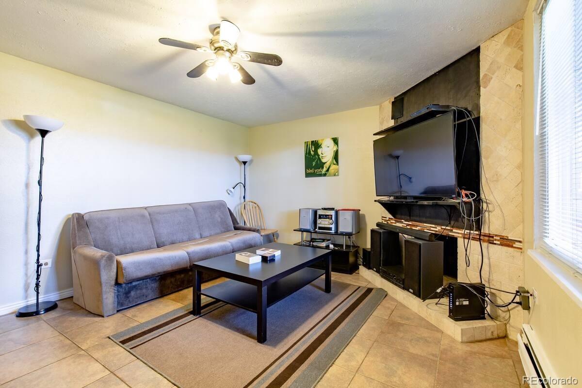 5401 E Warren Avenue Unit: 105