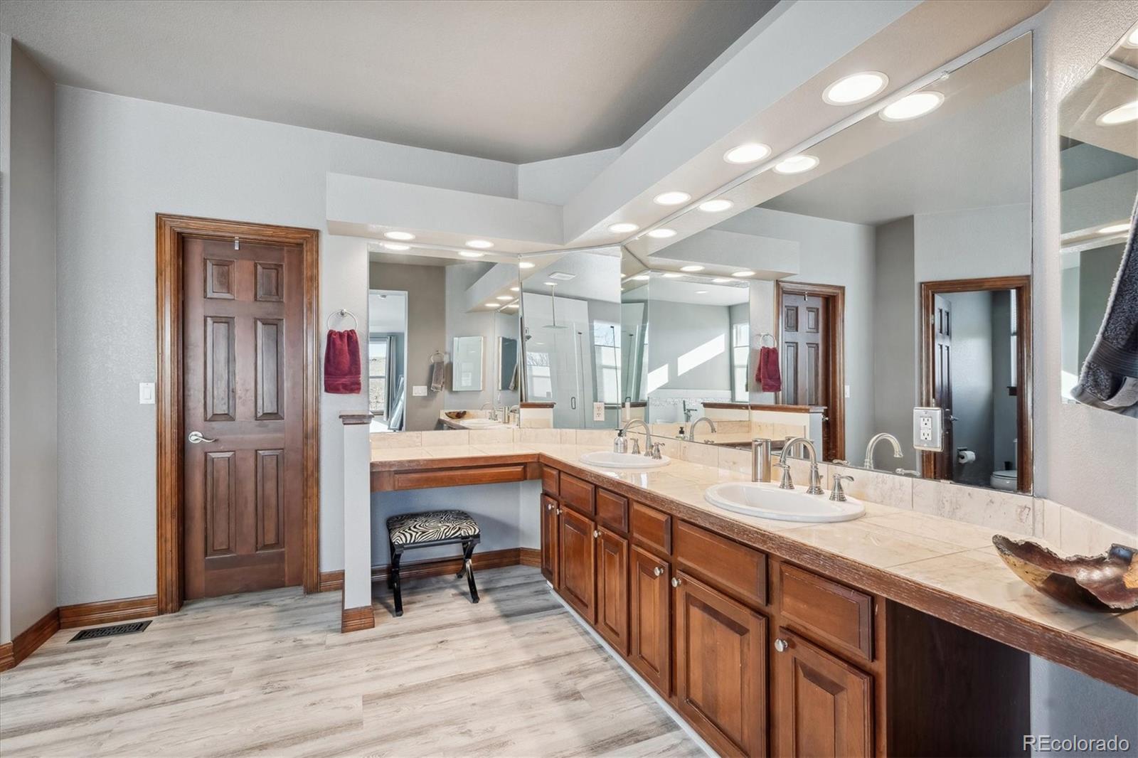 6389 Umber Circle