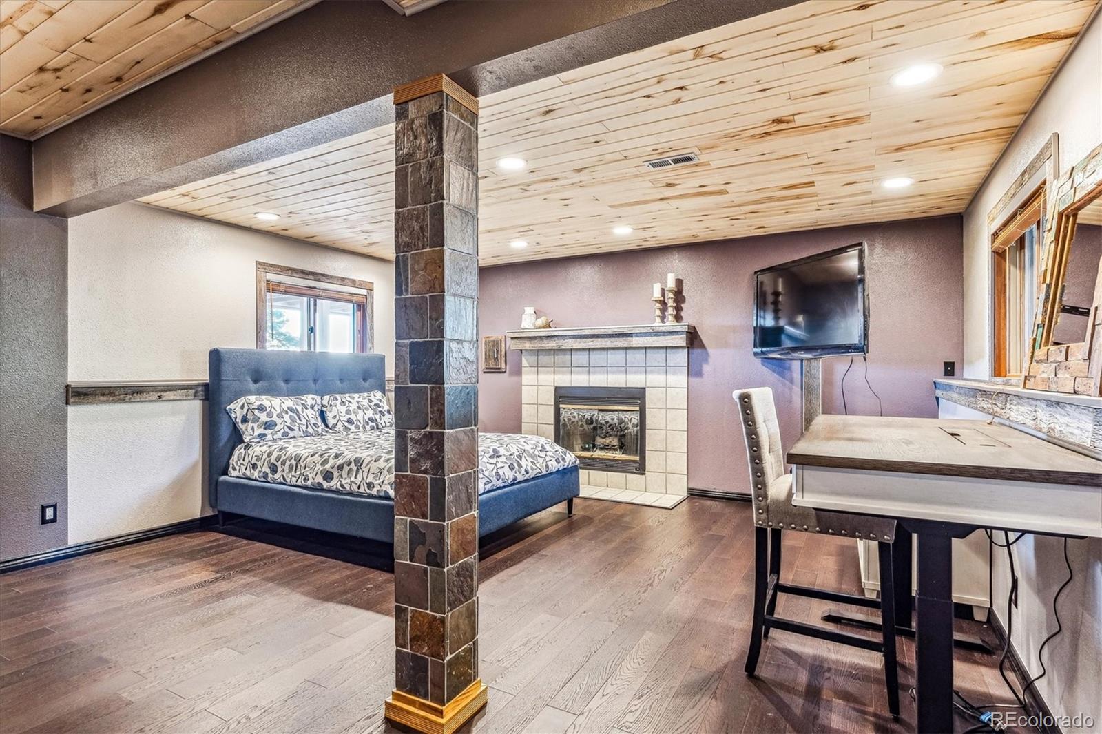 24130 Genesee Village Road