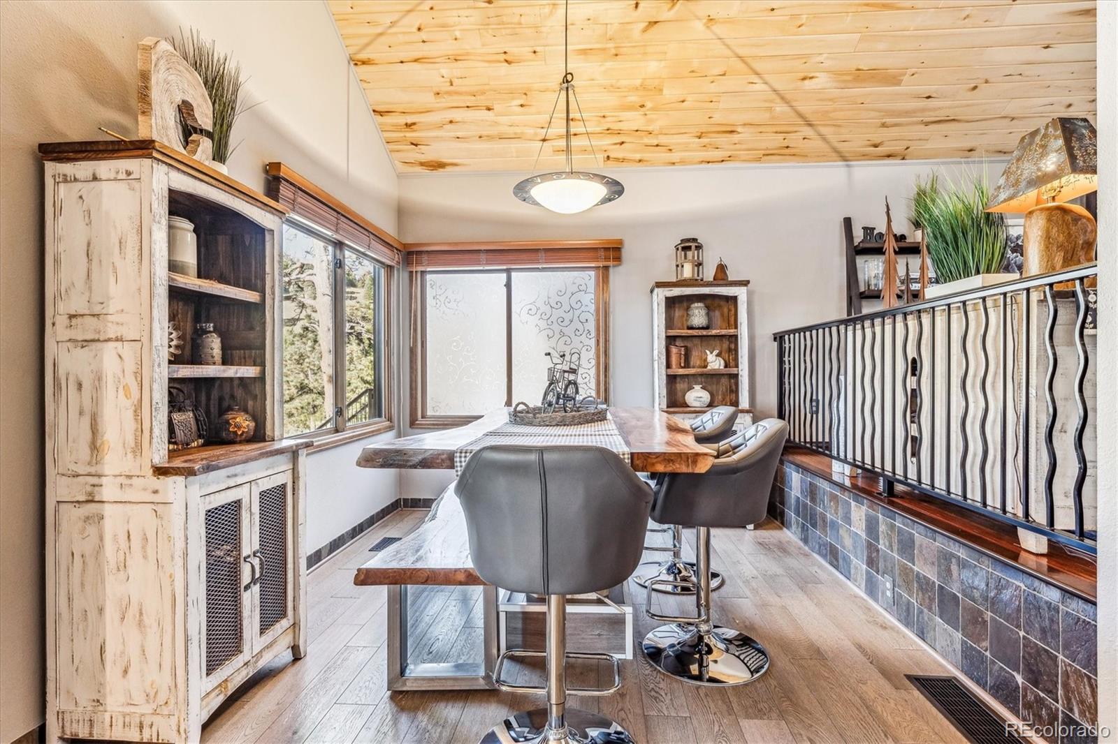 24130 Genesee Village Road