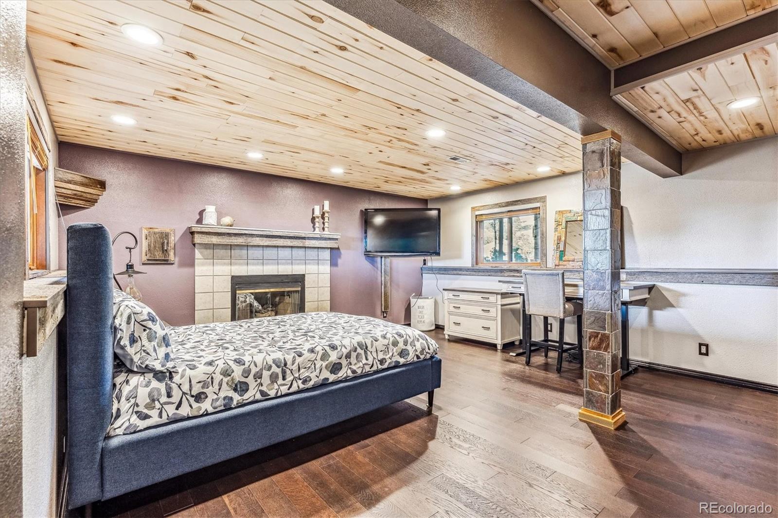 24130 Genesee Village Road