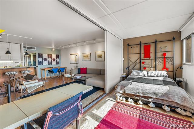 790 N Washington Street Unit: 1004