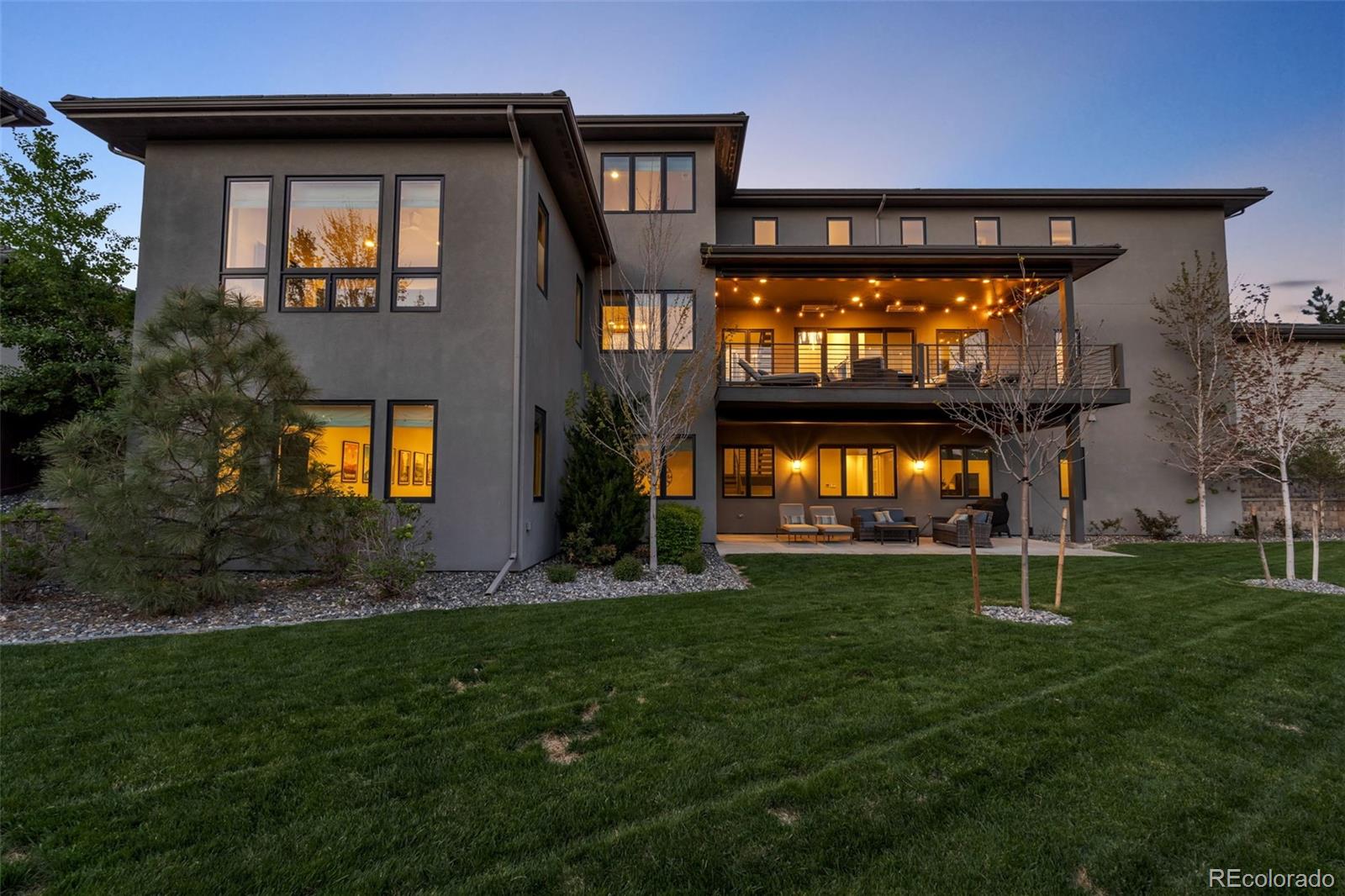 10095 S Shadow Hill Drive