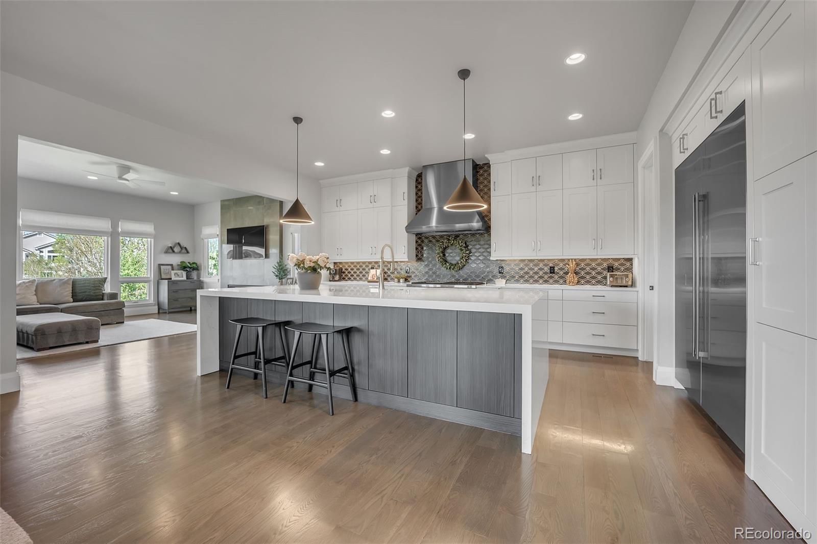 10095 S Shadow Hill Drive