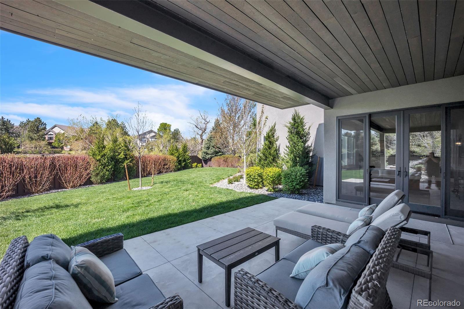 10095 S Shadow Hill Drive