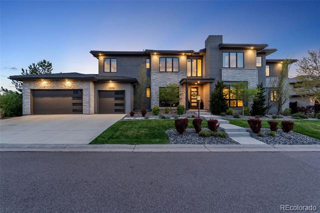 10095 S Shadow Hill Drive