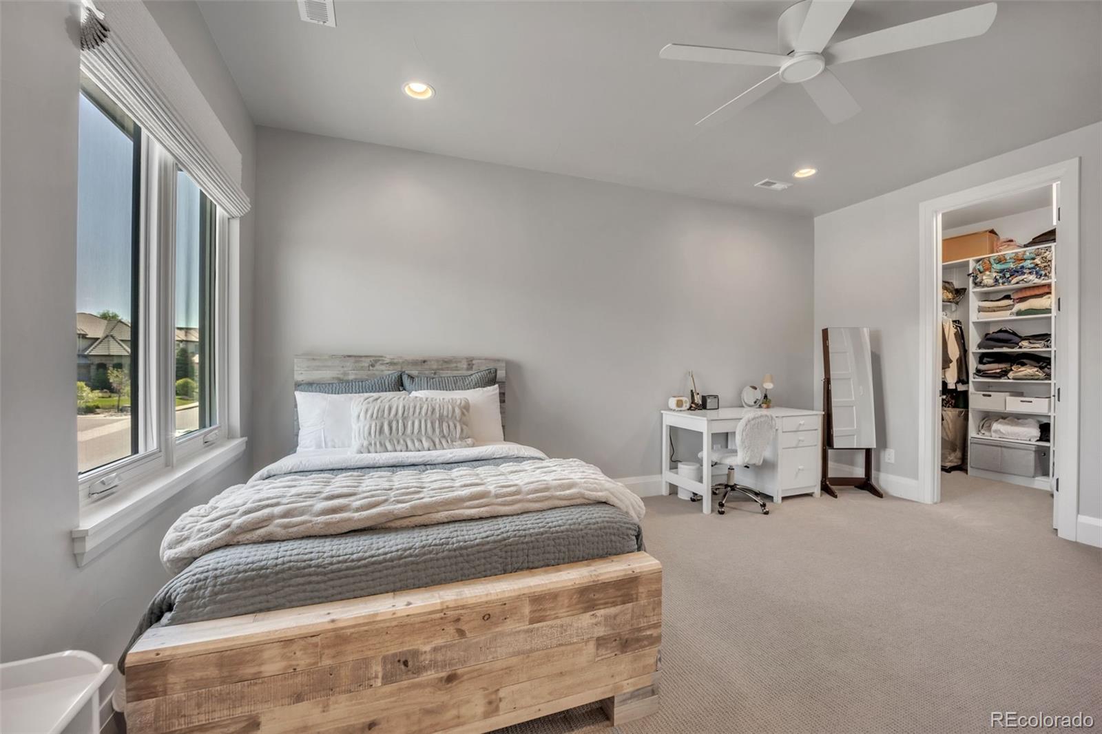 10095 S Shadow Hill Drive