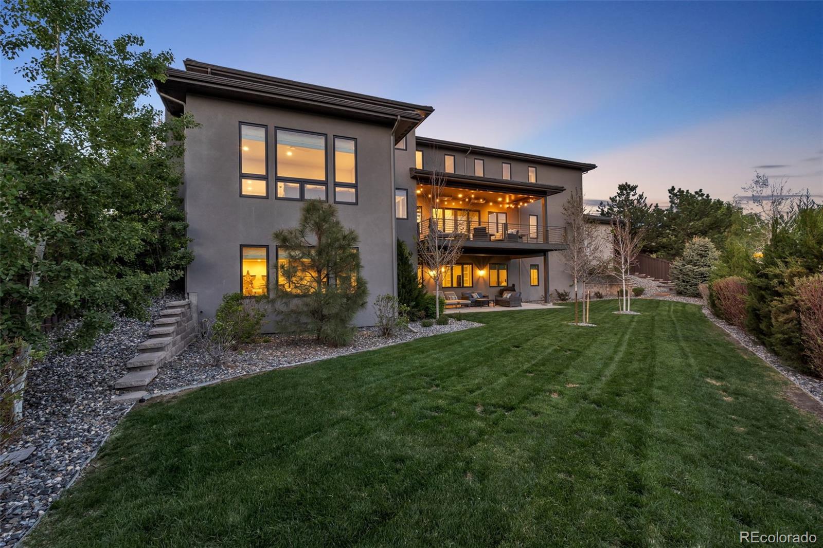 10095 S Shadow Hill Drive