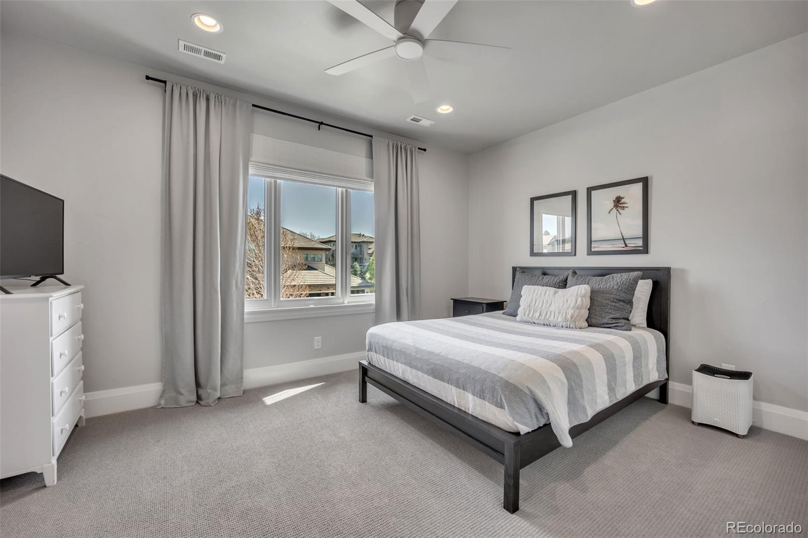 10095 S Shadow Hill Drive