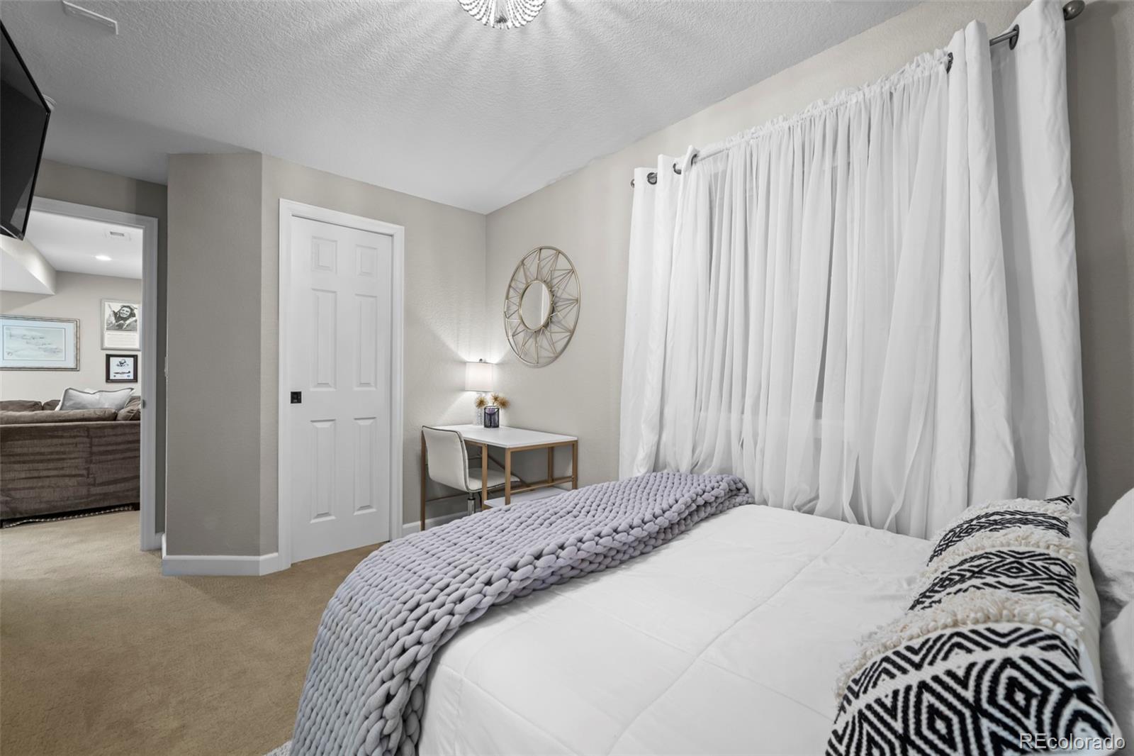 5410 W 115th Loop