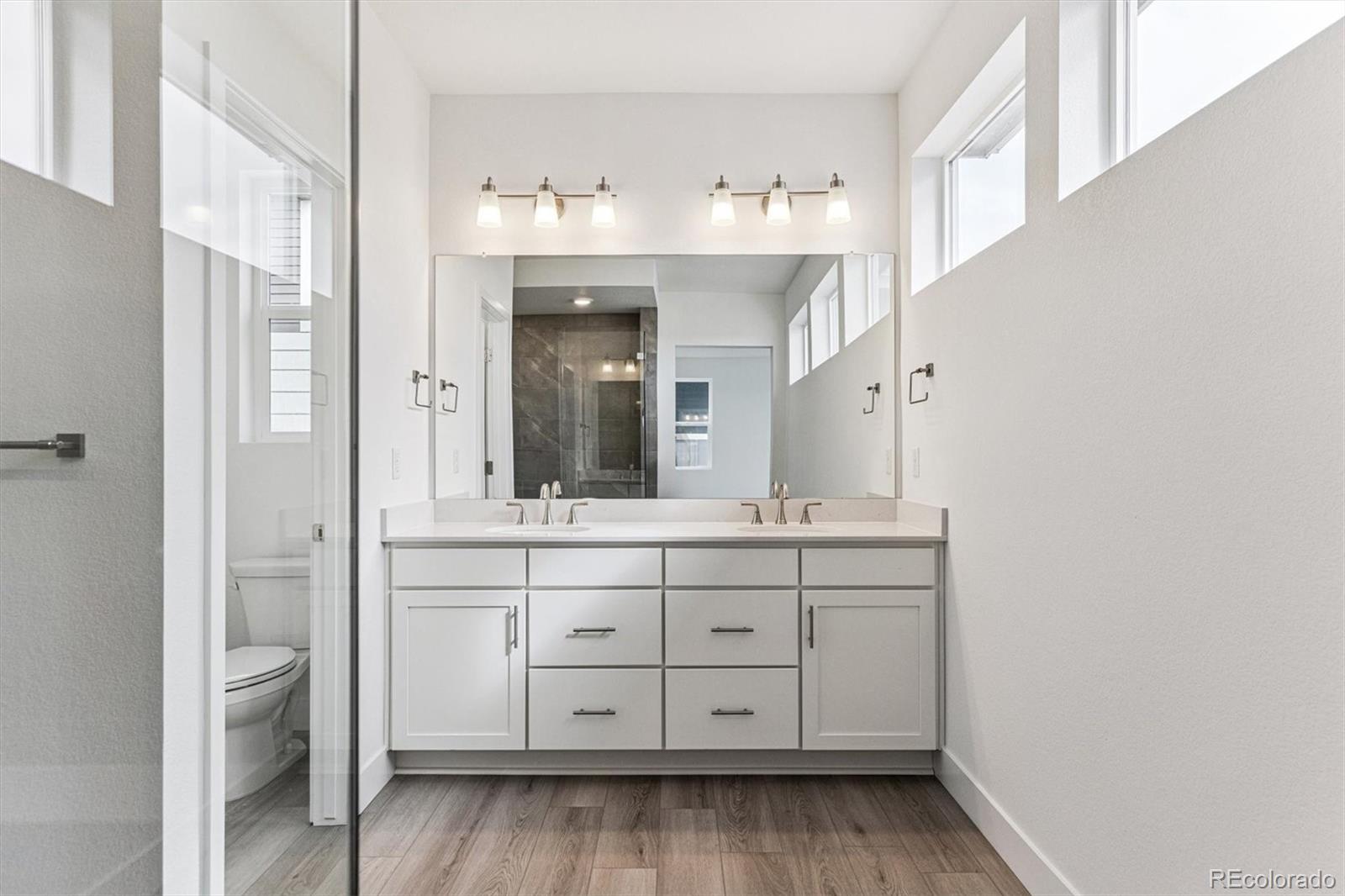 8489 Snake River Street