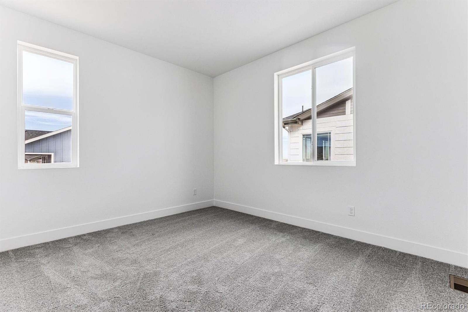 8489 Snake River Street