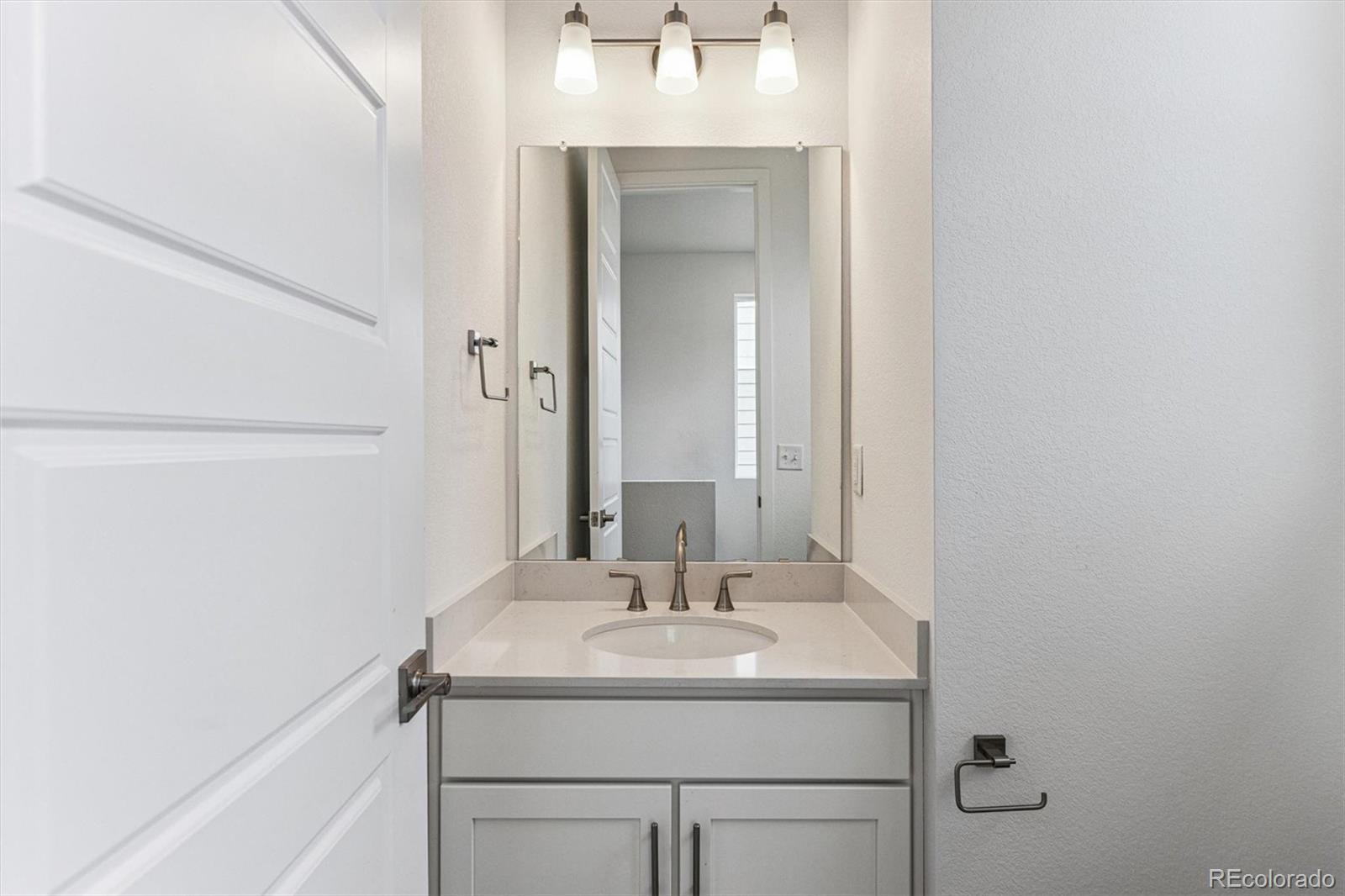 8489 Snake River Street