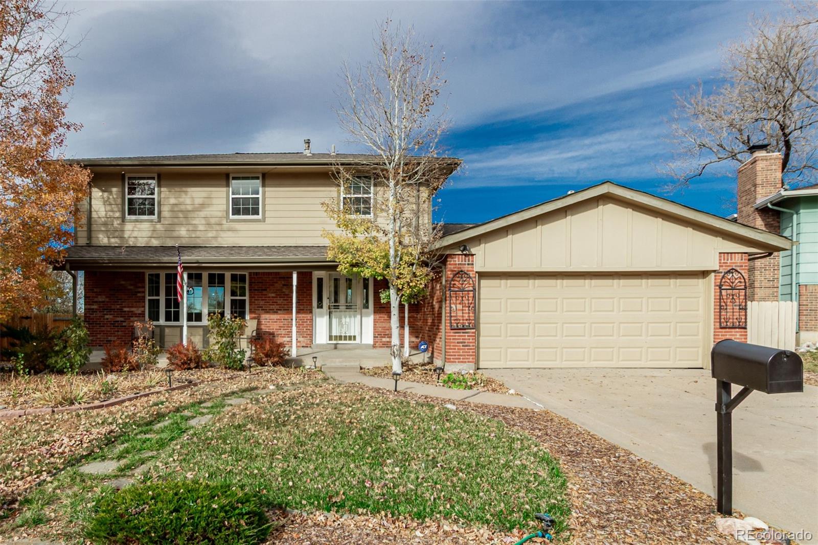 4319 E Peakview Circle