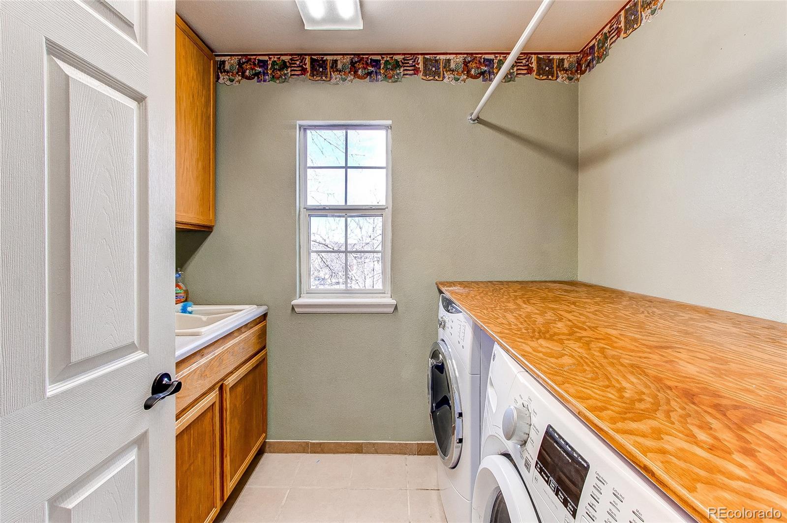 9776 Townsville Circle