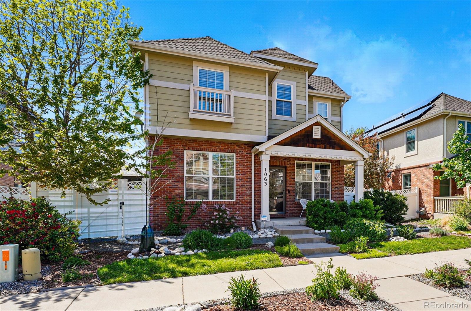 1063 Roslyn Court