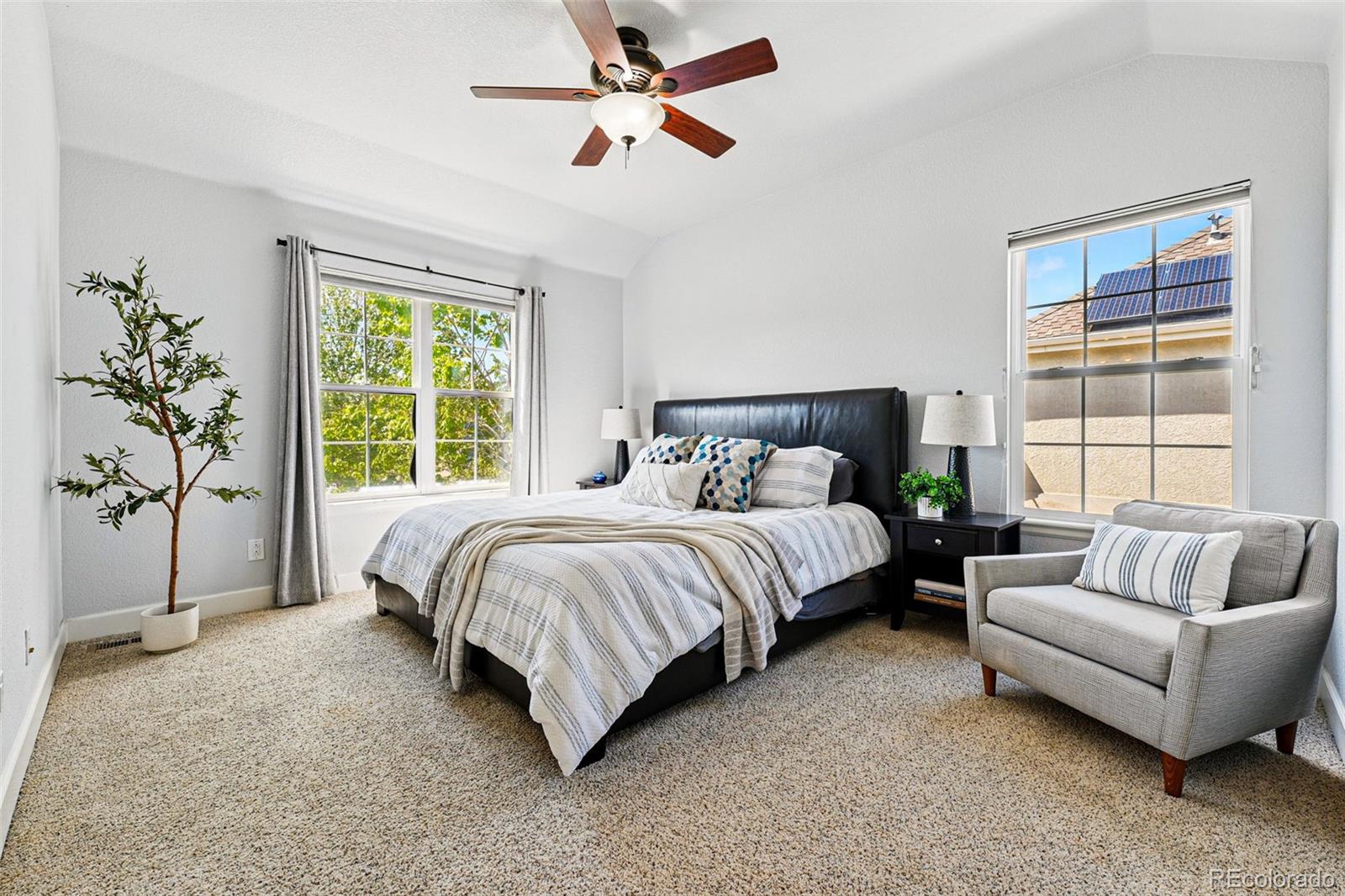 1063 Roslyn Court