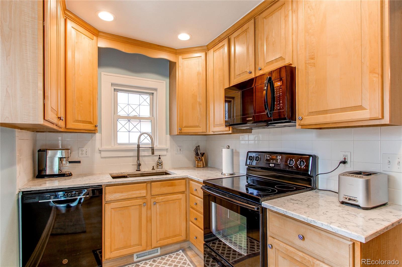 1844 S Lincoln Street