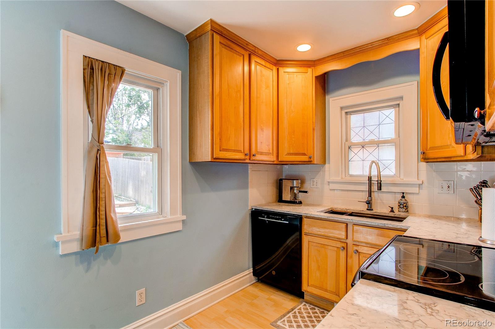 1844 S Lincoln Street