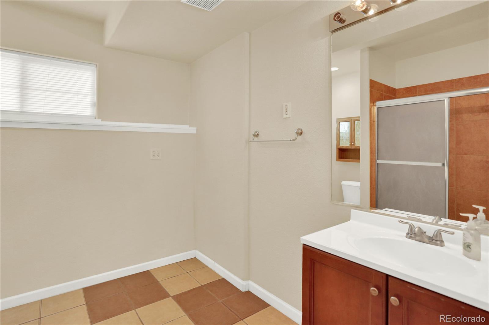 275 Settlement Lane Unit: C3