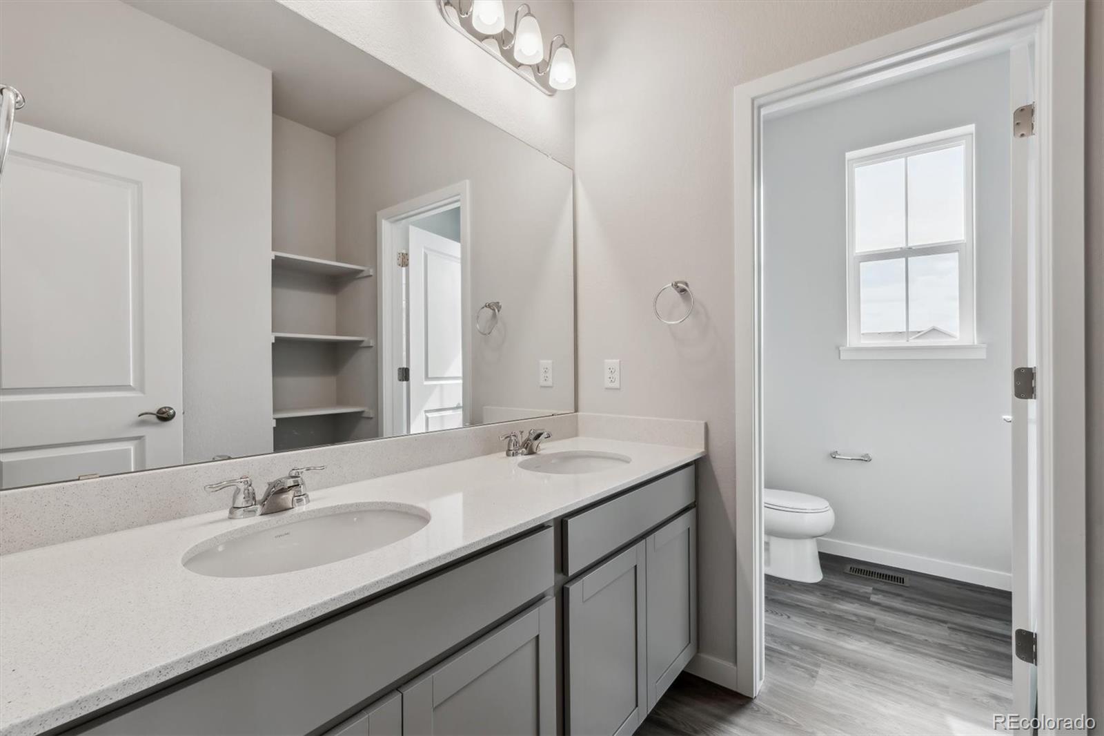 1341 Loraine Circle N