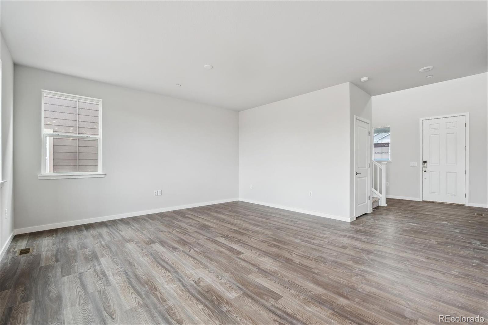 1341 Loraine Circle N