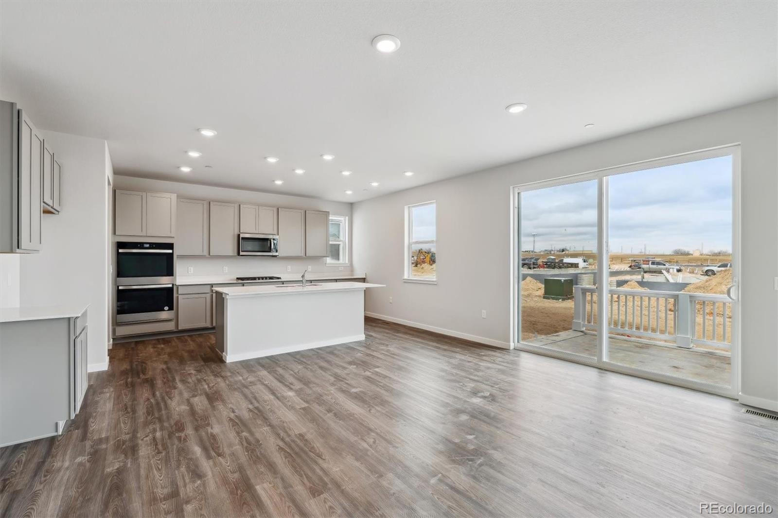 1341 Loraine Circle N