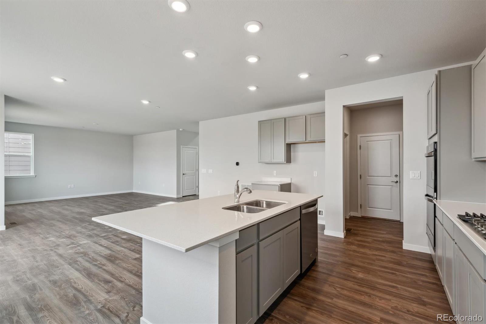 1341 Loraine Circle N