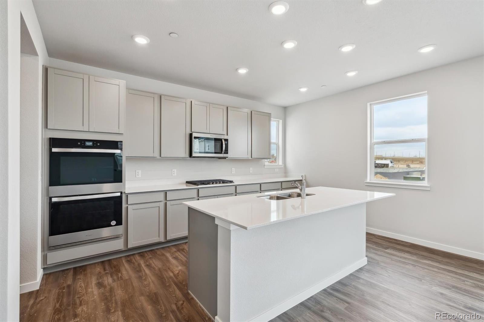 1341 Loraine Circle N