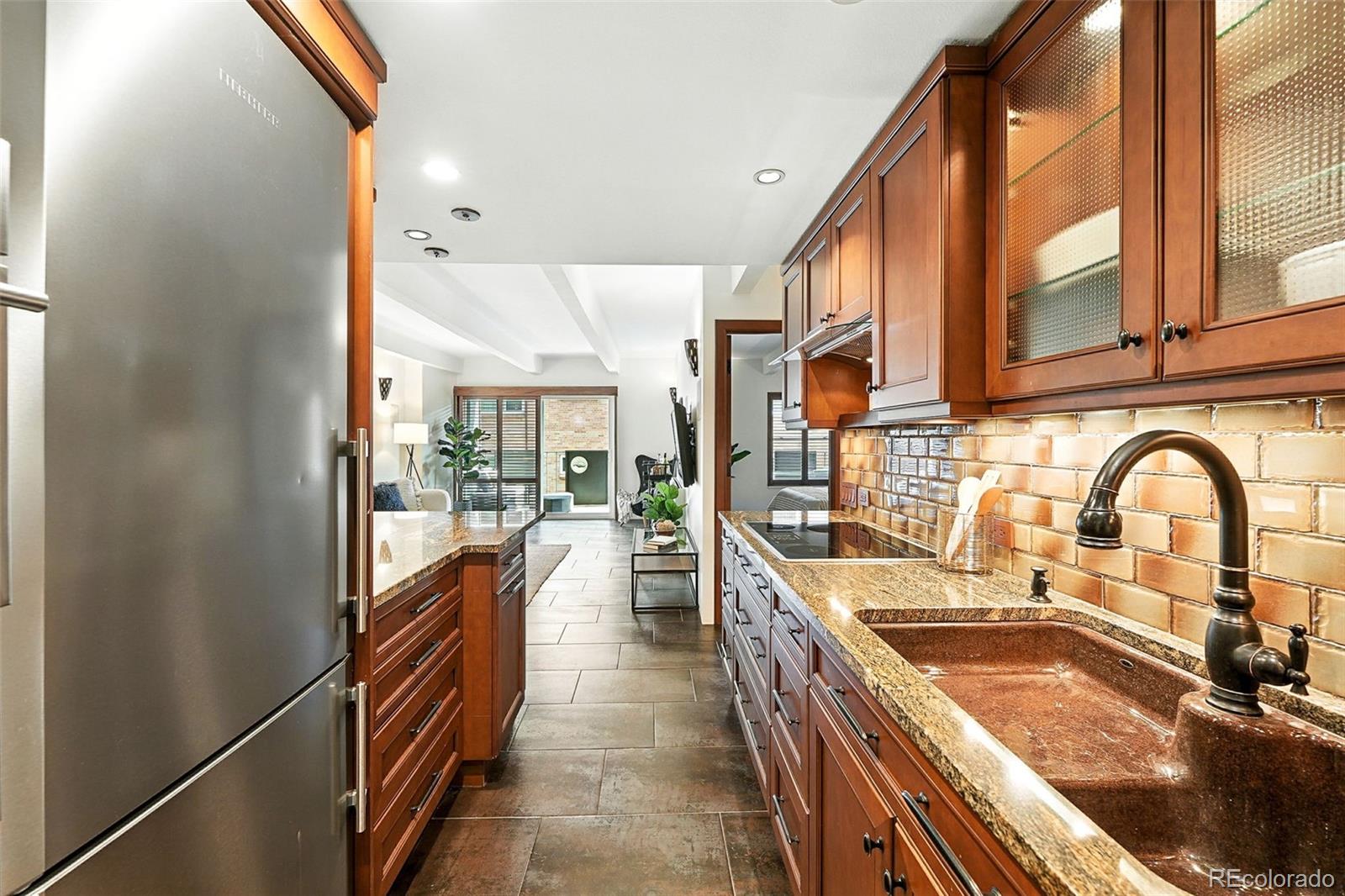 1265 Race Street Unit: 202