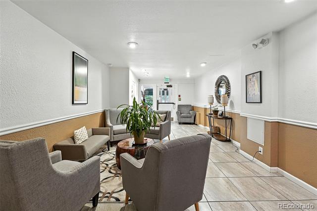 1265 Race Street Unit: 202