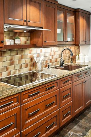 1265 Race Street Unit: 202