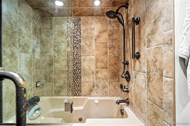 1265 Race Street Unit: 202