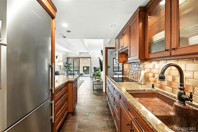 1265 Race Street Unit: 202
