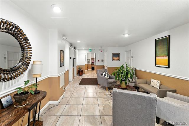 1265 Race Street Unit: 202
