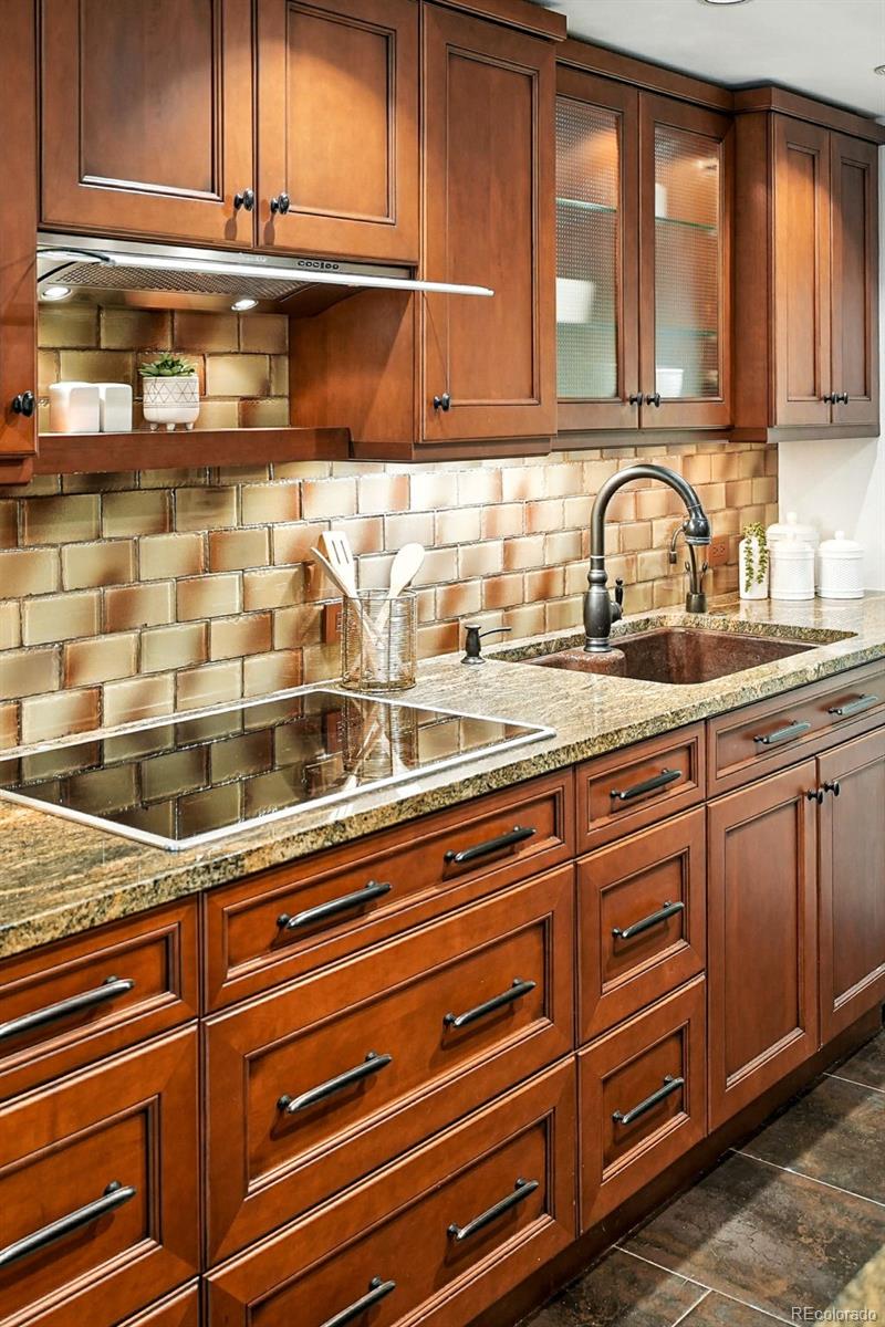 1265 Race Street Unit: 202