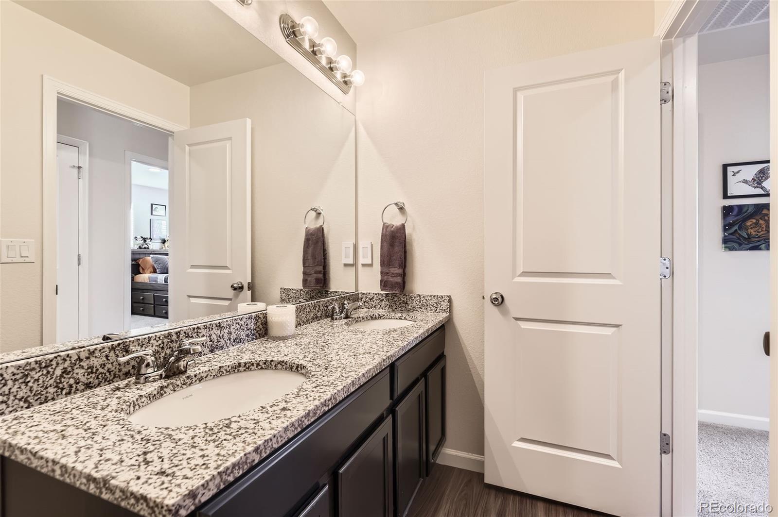 5332 Blue Lunar Lane