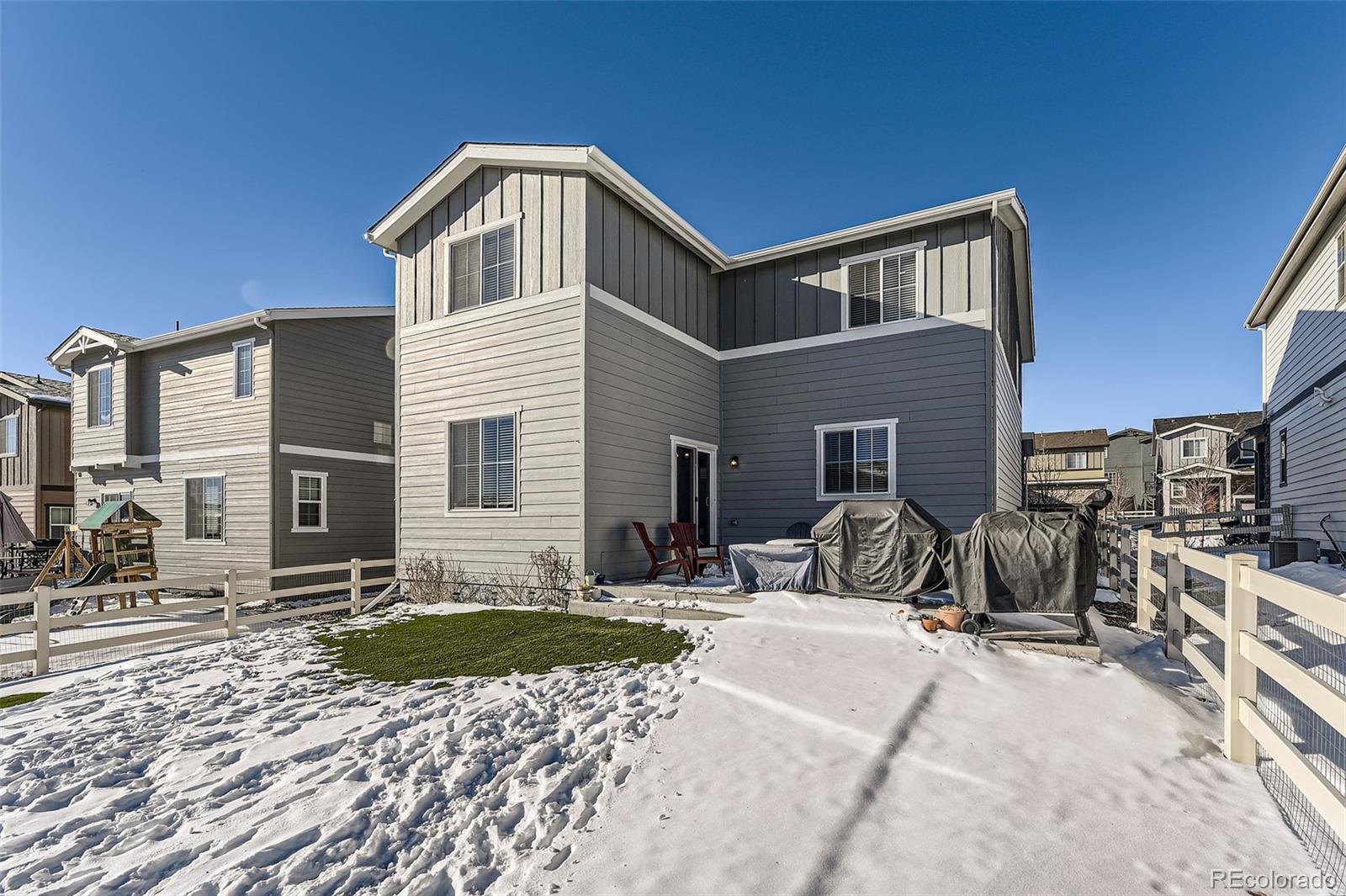 5332 Blue Lunar Lane