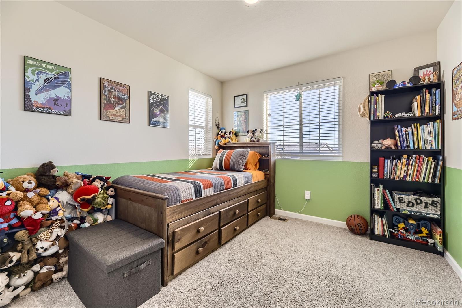 5332 Blue Lunar Lane