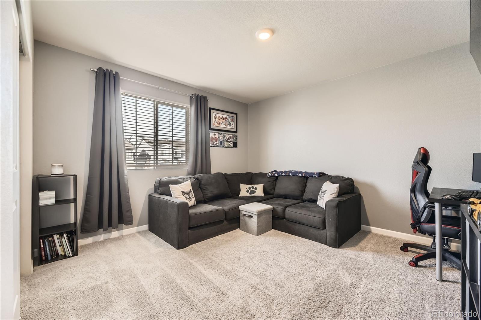 5332 Blue Lunar Lane