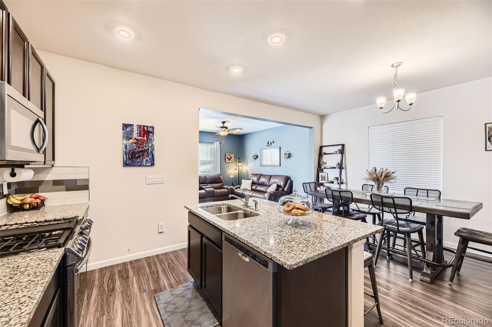 5332 Blue Lunar Lane