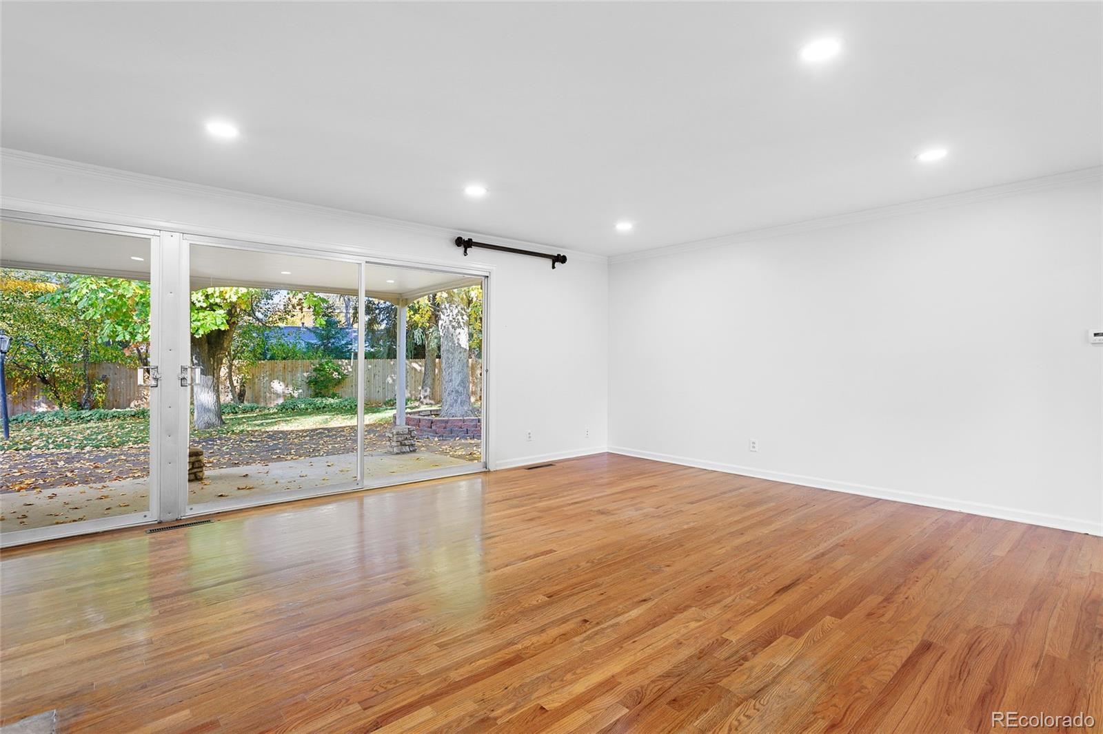 4041 S Dexter Street