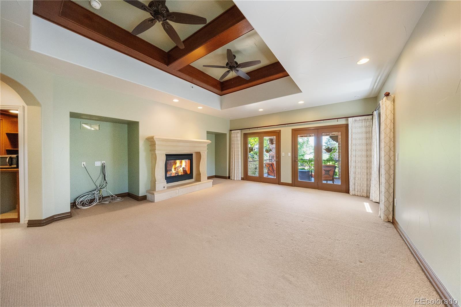 850 E Radcliff Avenue