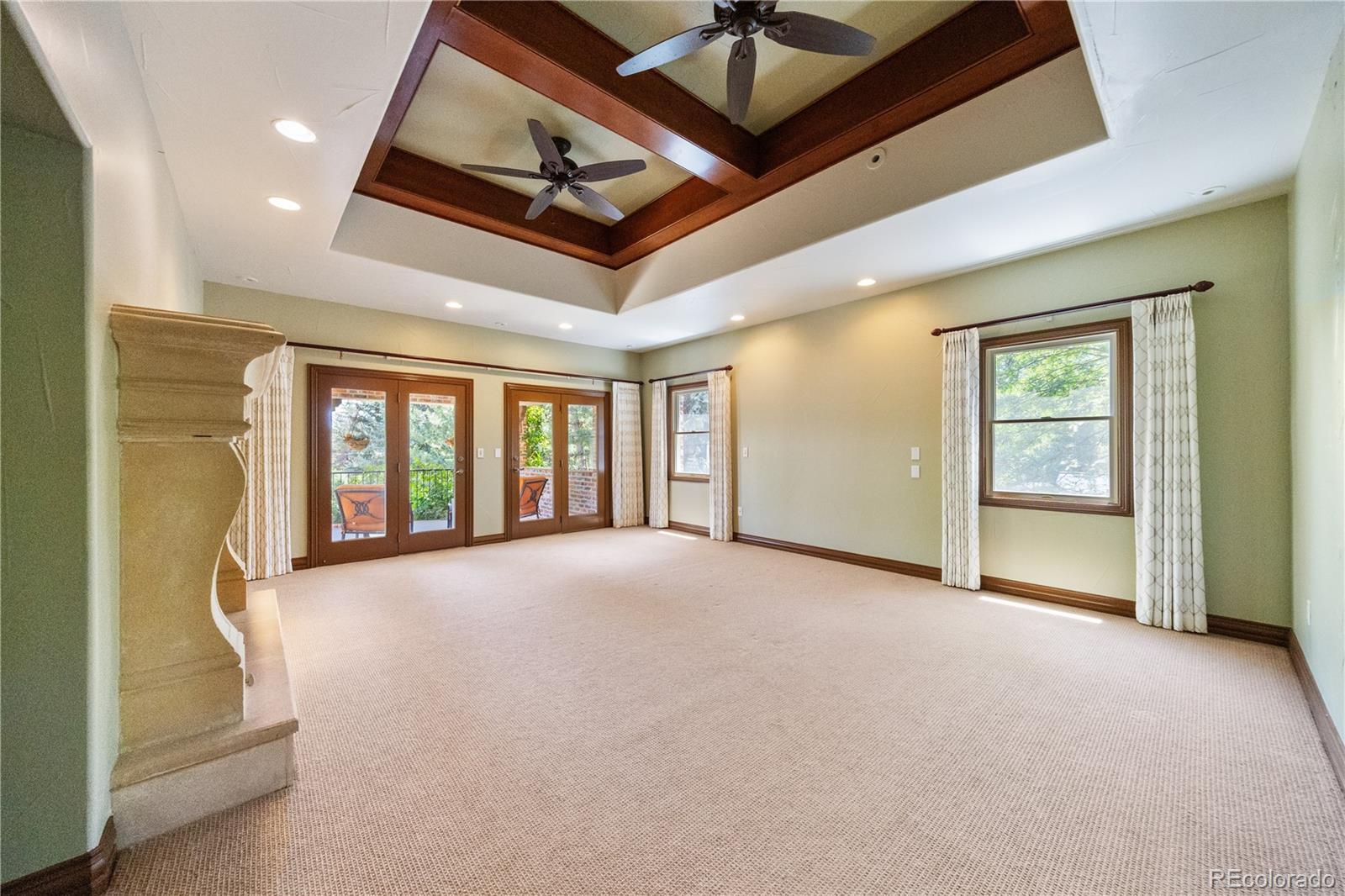 850 E Radcliff Avenue