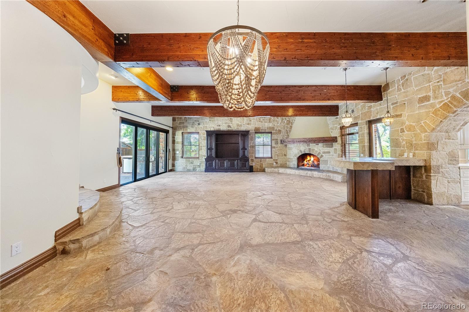 850 E Radcliff Avenue