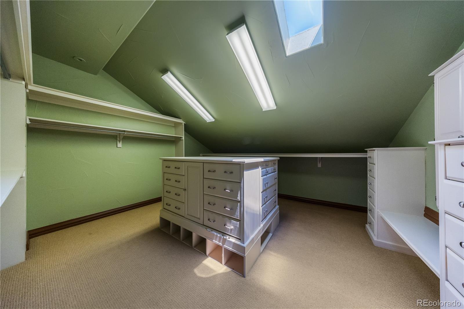 850 E Radcliff Avenue