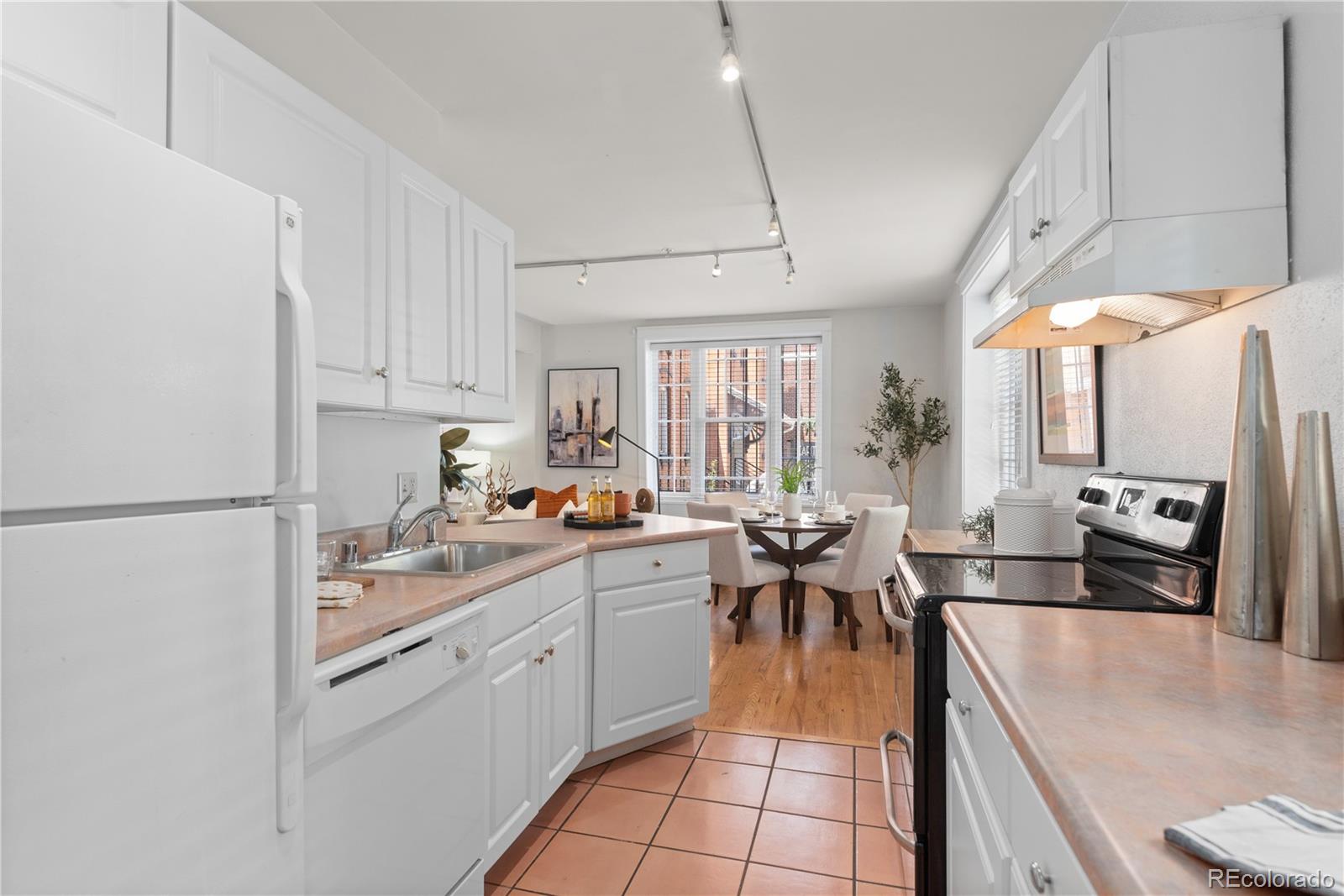 325 E 18th Avenue Unit: 107